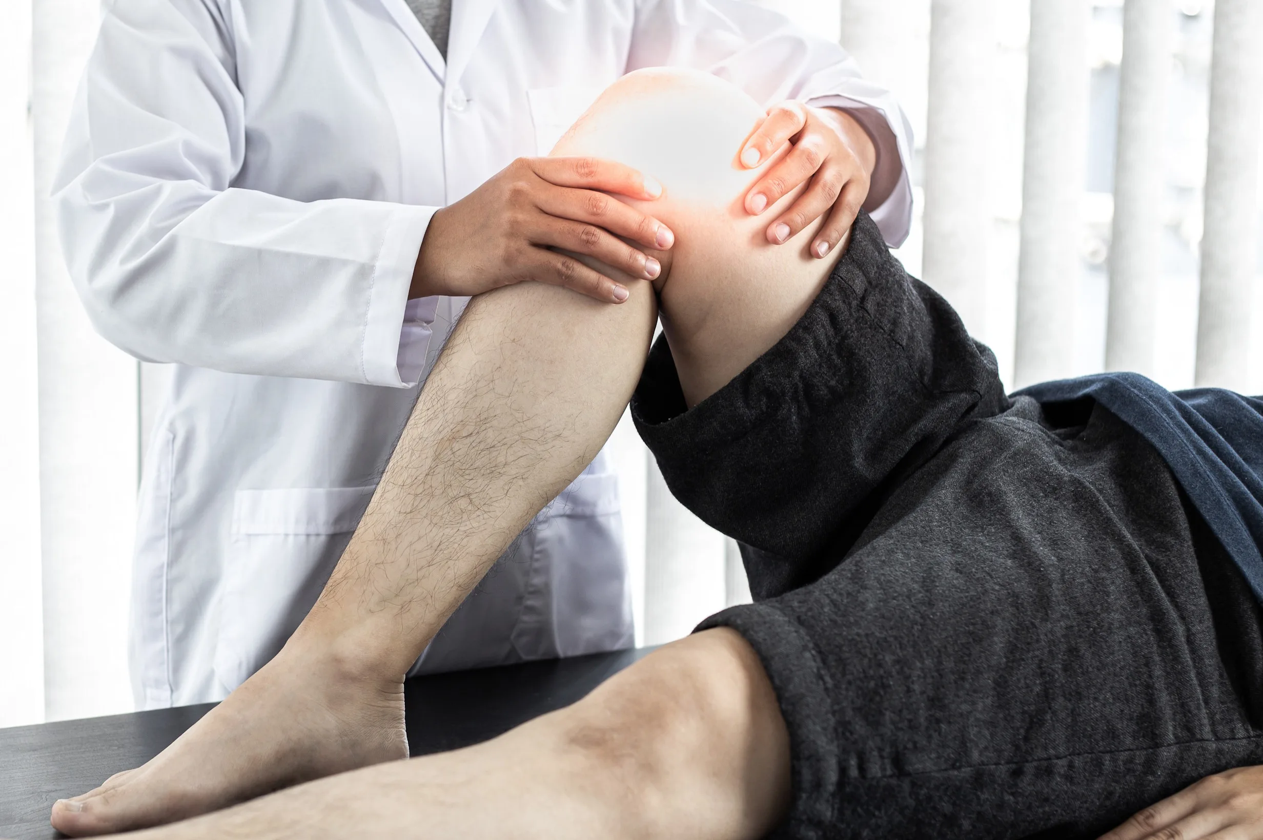 Total Knee Replacement vs. Partial Knee Replacement: Which Is Right for You?
